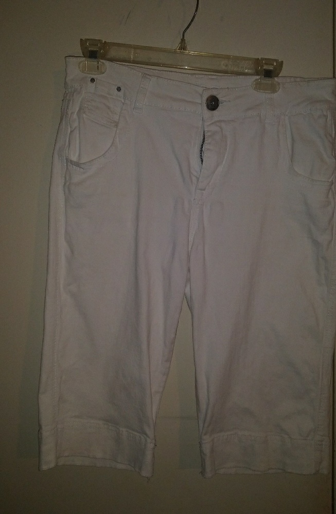 Capri pants